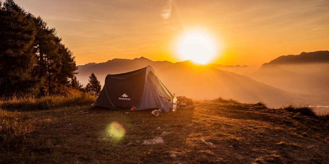 “Back to Basics: Embracing Nature’s Beauty Through Camping”